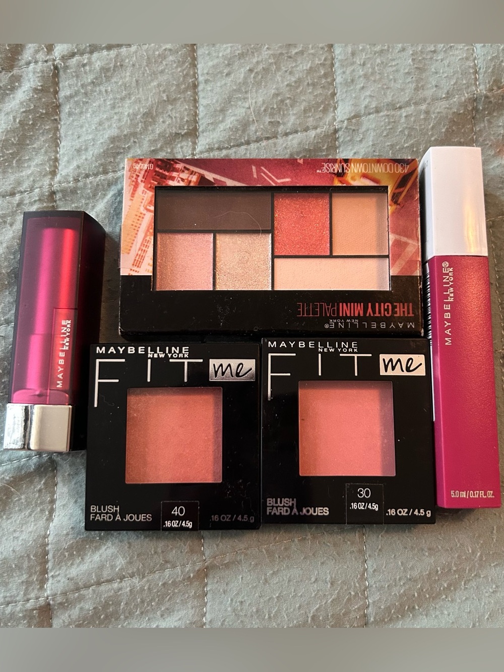 Maybelline New York Makeup Lot: Fit Me Blush, City Mini Palette, Matte Ink Lip